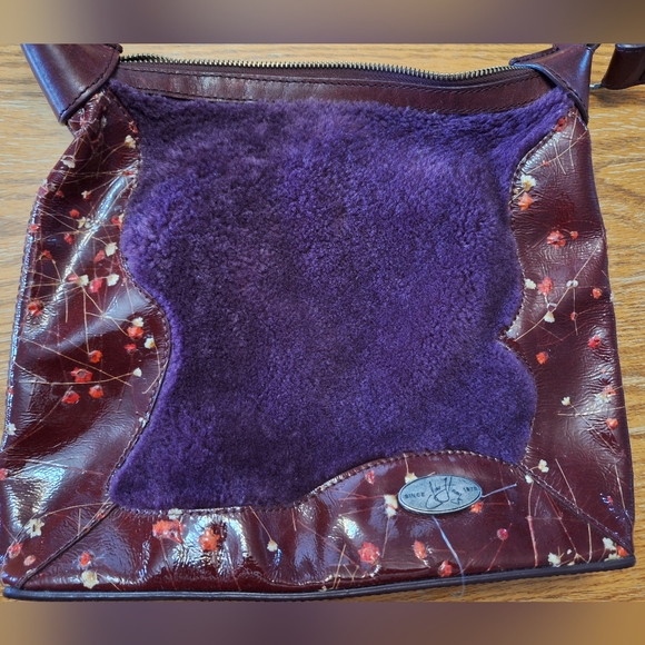 John Fluevog Floral Burgundy Shearling Sling Bag Purse - Picture 6 of 15